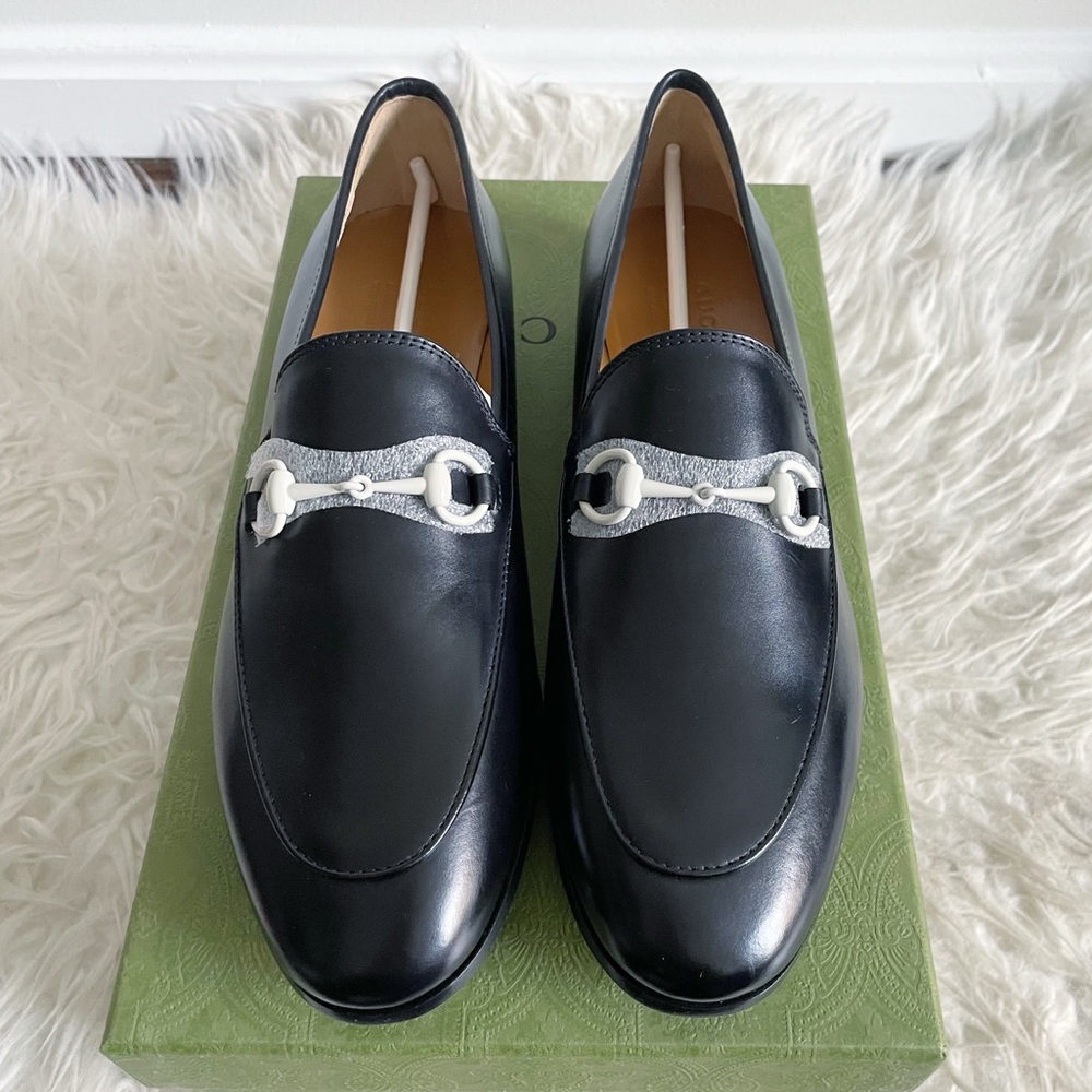 Gucci Jordaan Horsebit Leather Loafer Black with White Horsebit size 39 NEW